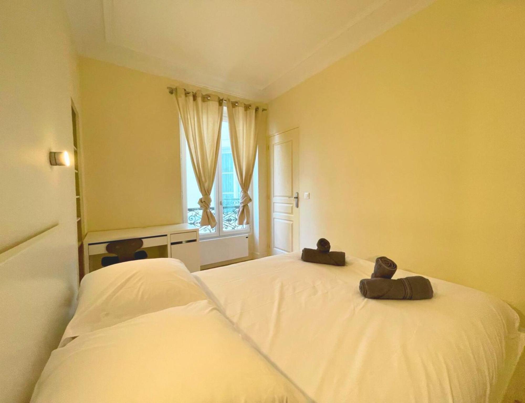 Chambre Lit Double Et Salon Avec Canape-Lit A 10 Minutes Des Champs Elysees 巴黎 外观 照片